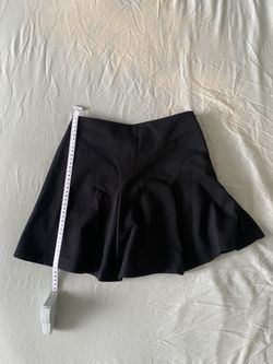 Black mini skirt with zipper on the side #miniskirt