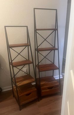 2 Wood shelf’s