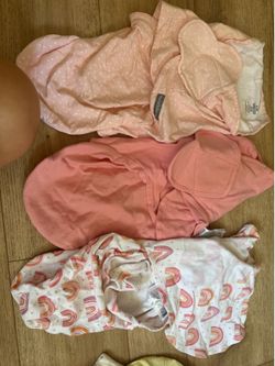 Swaddle me 0-3 months and lot of 0-3 months clothes
