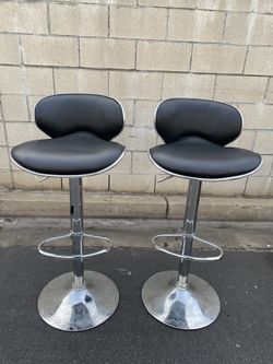 Two Swivel Black/chrome Bar Stools