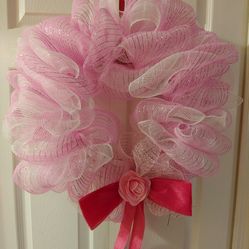 Cute Baby Pink Wreath!