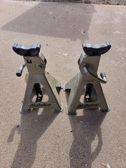 Car jacks