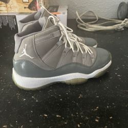 Jordan 11 cool grey size 4.5Y 