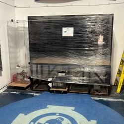 Used 650g Acrylic Aquarium 