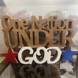 🇺🇸 Wooden Decorative Sign: "One Nation Under God"