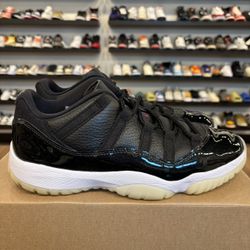 Jordan 11 Low 72-10 Size 10.5 Pre-Owned