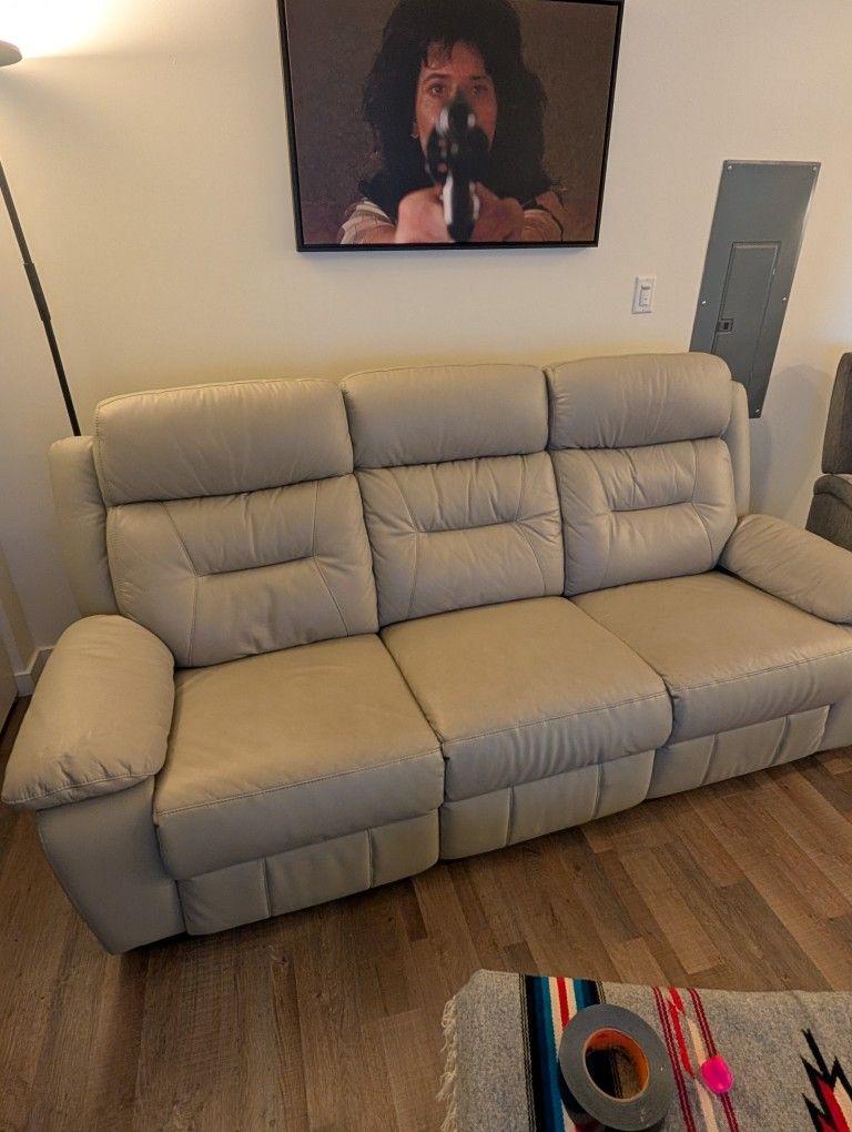 Recling Sofa
