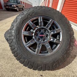 18s Chevy Gmc At4 On All Terrain Tires Rims Rines Wheels 6lug Oem