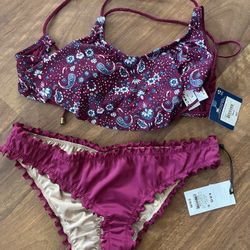 Bikini Blowout! Brand New! Only $10 Size Small  Item can be picked up in Hermosa Beach California or shipped right to your mailbox for the very low Of