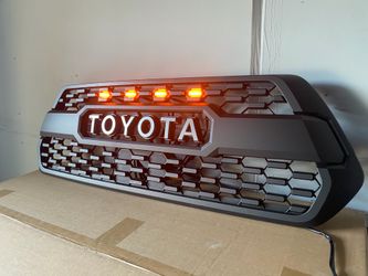 Tacoma grill 2016-2023 with led and tss cover New