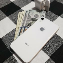 Iphone Xr I*Buy*4*💸 🤑