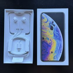 Apple Lightning Wired Earbuds With Box