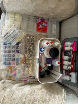 Nail kit