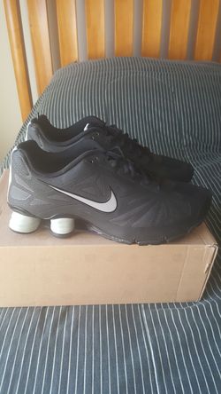 Men's Nike turbo shox gym shoes size 10.5