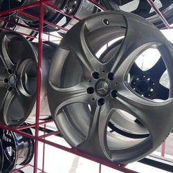 20” GLC  Gle  Class  Mercedes Benz  Oem silver hyper  —-$440—- cash carry  Black Friday special