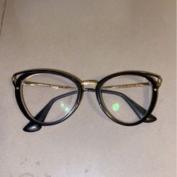 Prada frames
