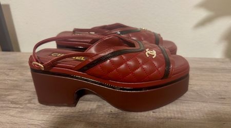 CHANEL Burgundy Quilted Platform Slingback Sandals Size 38 | Pearl CC