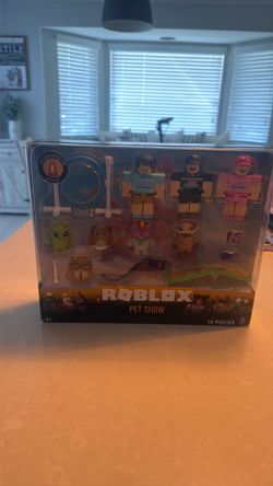 Roblox Pet Show 14-Piece Figure Set