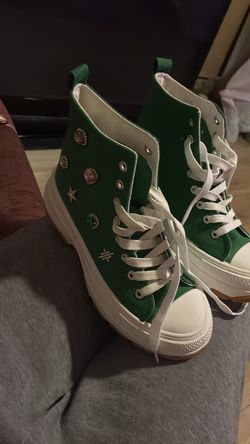 Ladies green gem sneaks