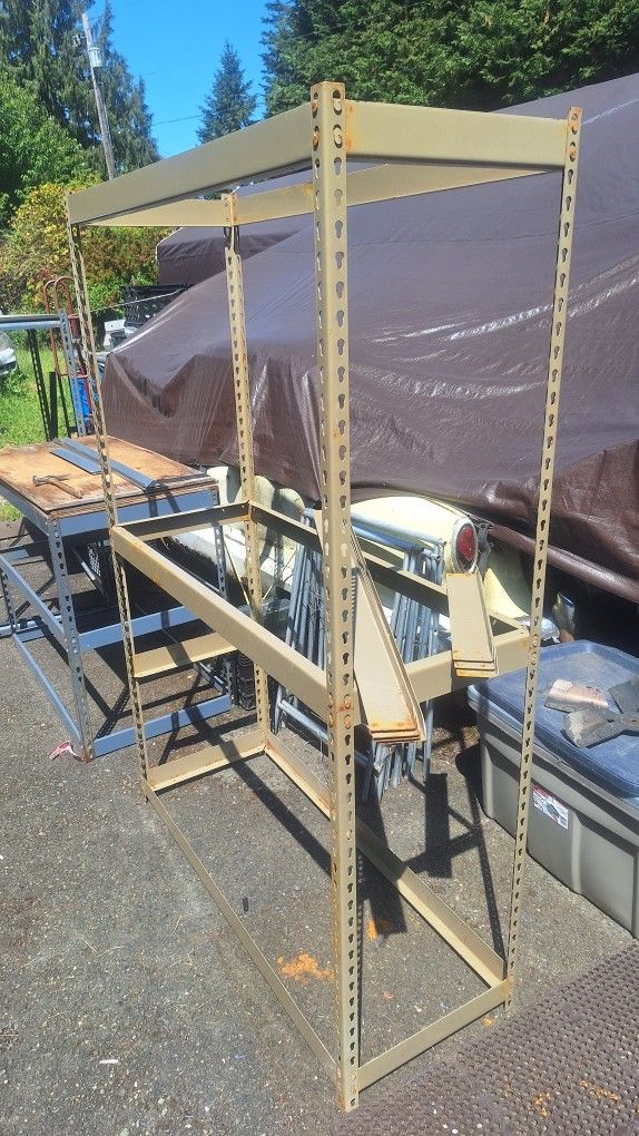 METAL RACK 5 SHELVESNO WOOD 6'X4' $20 BUCKS