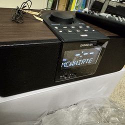 Sangean RCR-40 Wooden Clock Radio With AM/FM, Bluetooth, AUX, Digital Tuning And Battery Back-Up  NEW