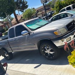 Toyota Tundra 2001