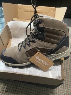 Nib Mens Hiking Shoes 11 1/2 Retail $85