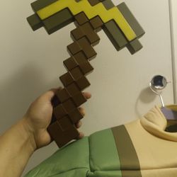 Minecraft Alex Costume/Book Bundle!
