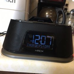 Am/fm Clock Radio