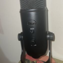 Blue Yeti USB Microphone 