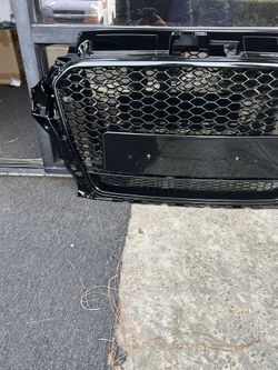 RS3 Style Front Bumper Grille Assembly Gloss Black For 2014-2016 Audi A3 S3 8V
