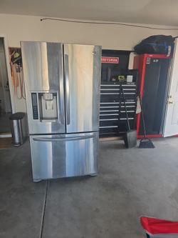 Free 2008 LG French Door Fridge
