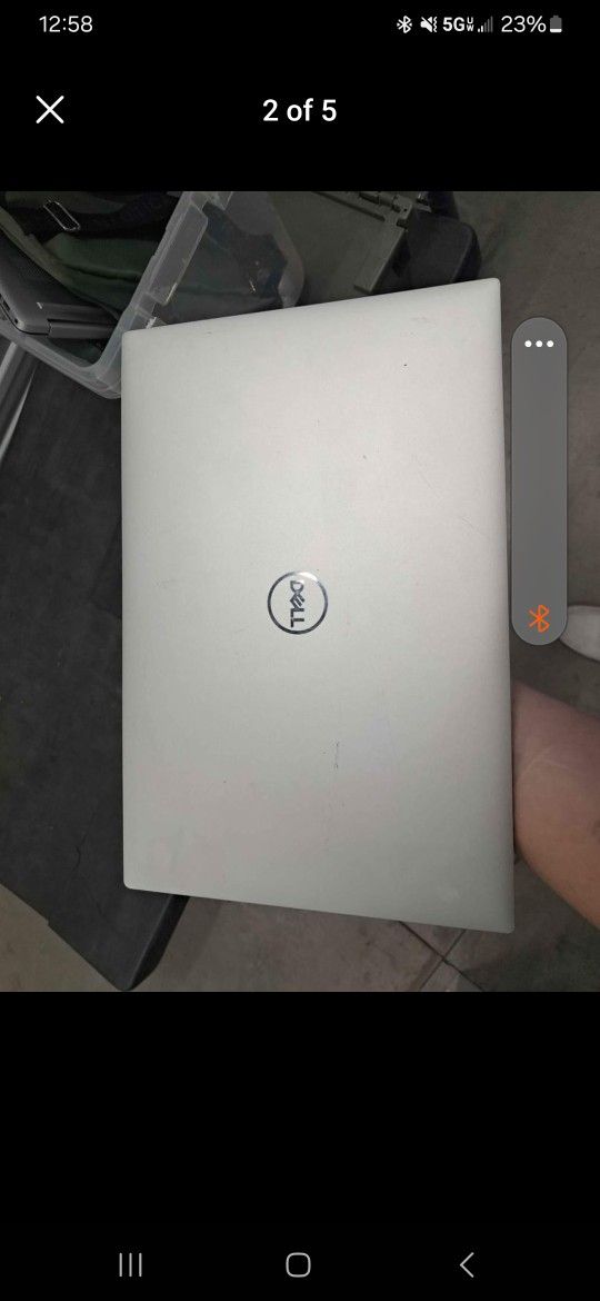 DELL XPS 15 9520 