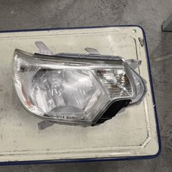 2012–2015 Toyota Tacoma Driver LH Headlight OEM 