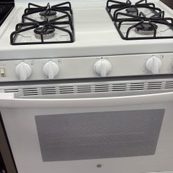 G E Gas Stove And Oven 