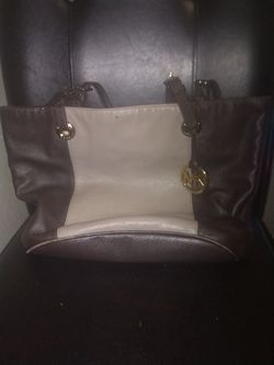 Michael Kors Leather Purse 