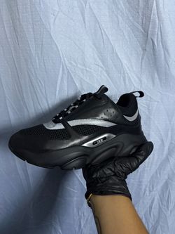 Dior B22
