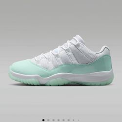 Air Jordan 11 Retro low “igloo”
