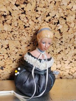 Pin Cushion Blonde Ponytail Victorian Half Doll Bust Denim Blue Wht Collar Dress