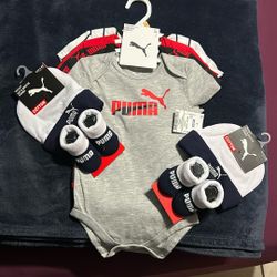 4 Pack Body Suits & Infant Hat & Bootie Combo