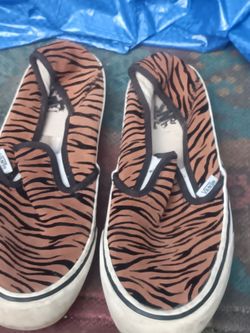 Used Vans Slip On suede Animal tiger Print Womens Size Size 5.5 Men's  7 Womens