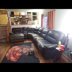 Selling Couch! Can Deliver Local For Extra!