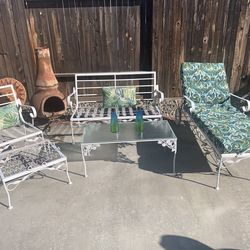 Vintage Wrought Iron Patio Furniture 4 Pieces IVY Pattern Center Table Grape Pattern