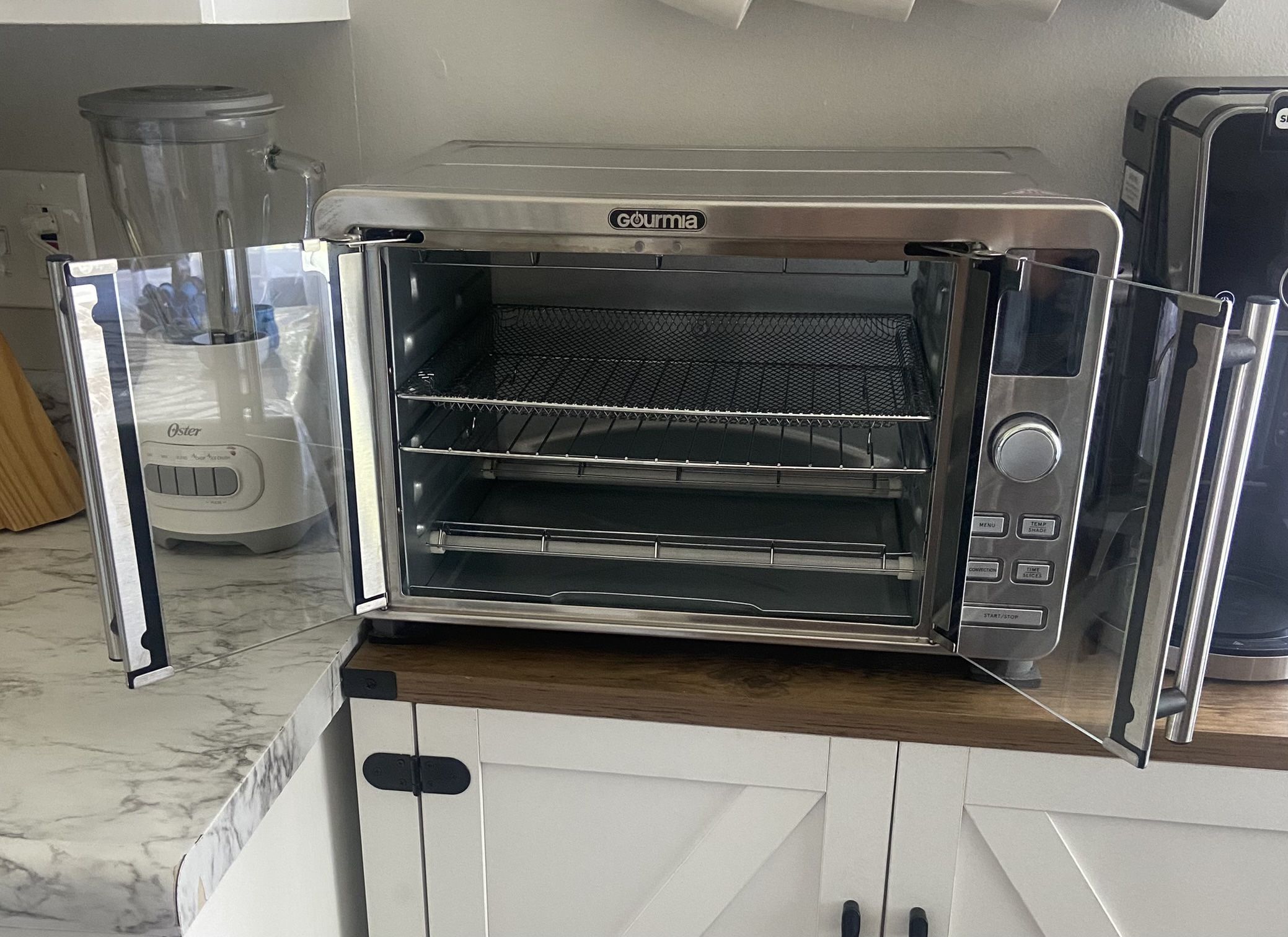 Gourmia 9 Slice Digital Airfryer Oven With 14 One Touch Cooking Functions And Auto French Doors Like New Condition . Send Me Your Best Offer
