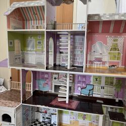 Doll House 