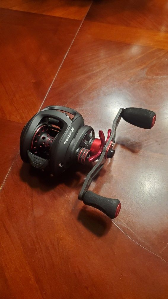 Piscifun Phantom X Baitcasting Reel