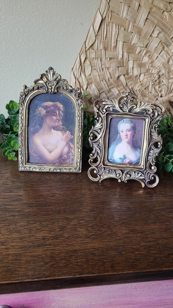 Decopaged Images Of Victorian Ladies