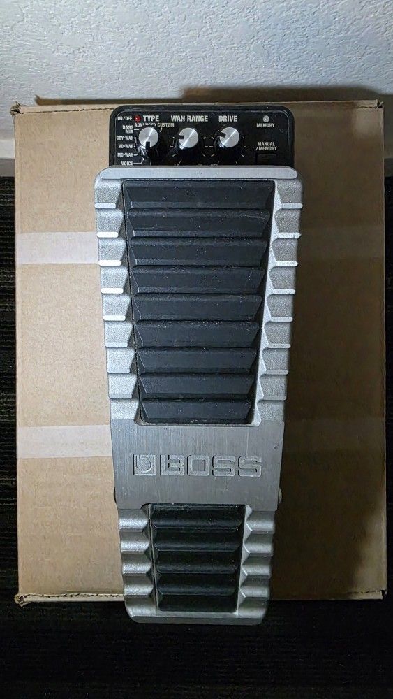 Boss PW-10 V-Wah Guitar Effect Pedal