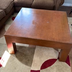 Modern Wooden Coffee Table – Solid & Stylish