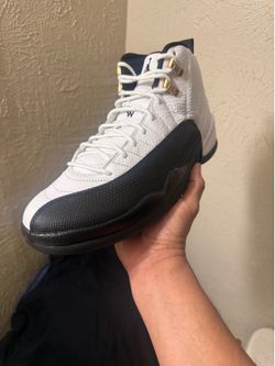 Jordan 12 size 10 taxi